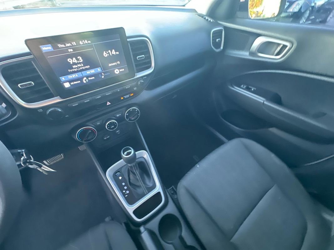 Used 2021 Hyundai Venue SE image 18