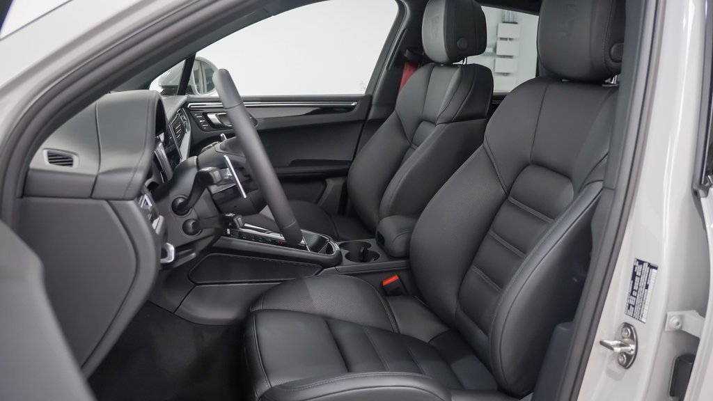 New 2026 Porsche Macan S image 5