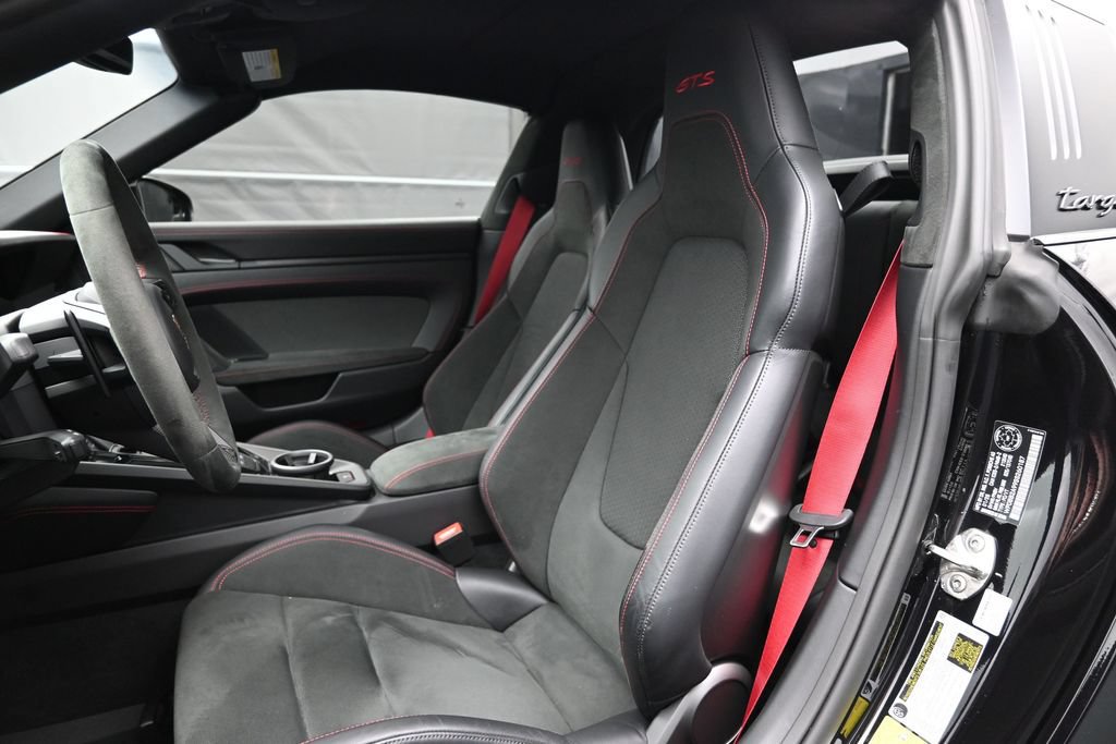 Used 2025 Porsche 911 Targa 4 GTS w/ Premium Package AWD/4WD image 5