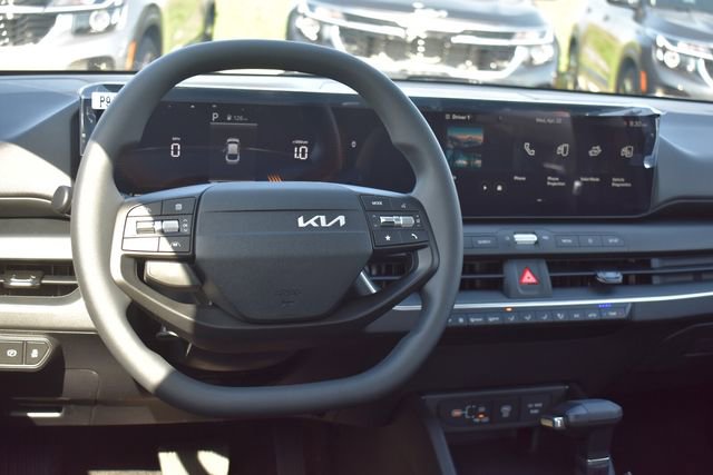 New 2026 Kia K4 LXS image 17