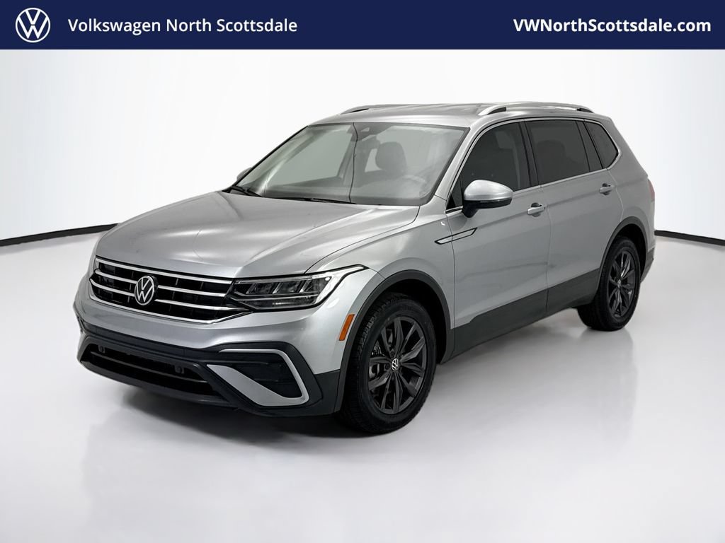 Used 2022 Volkswagen Tiguan SE FWD image 1