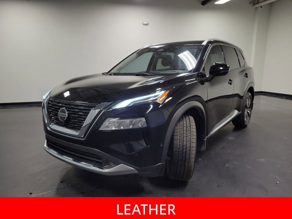 Used 2021 Nissan Rogue Platinum image 4