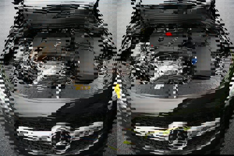 Used 2021 Mercedes-Benz GLA 250 4MATIC w/ Premium Package image 7