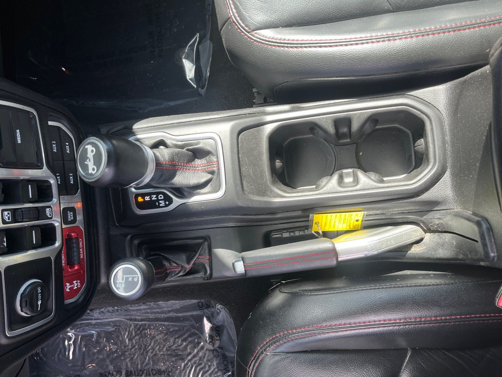 Used 2018 Jeep Wrangler Unlimited Rubicon AWD/4WD image 23