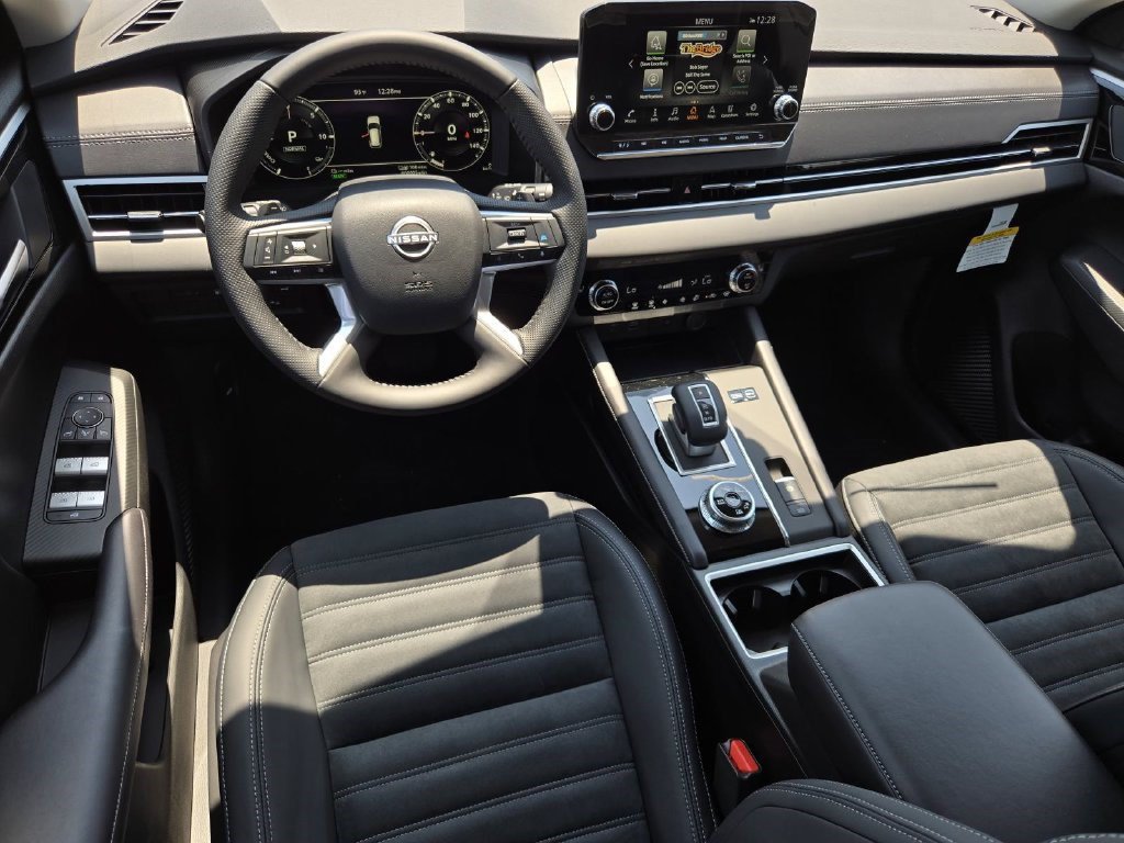 New 2026 Nissan Rogue SL AWD/4WD image 16