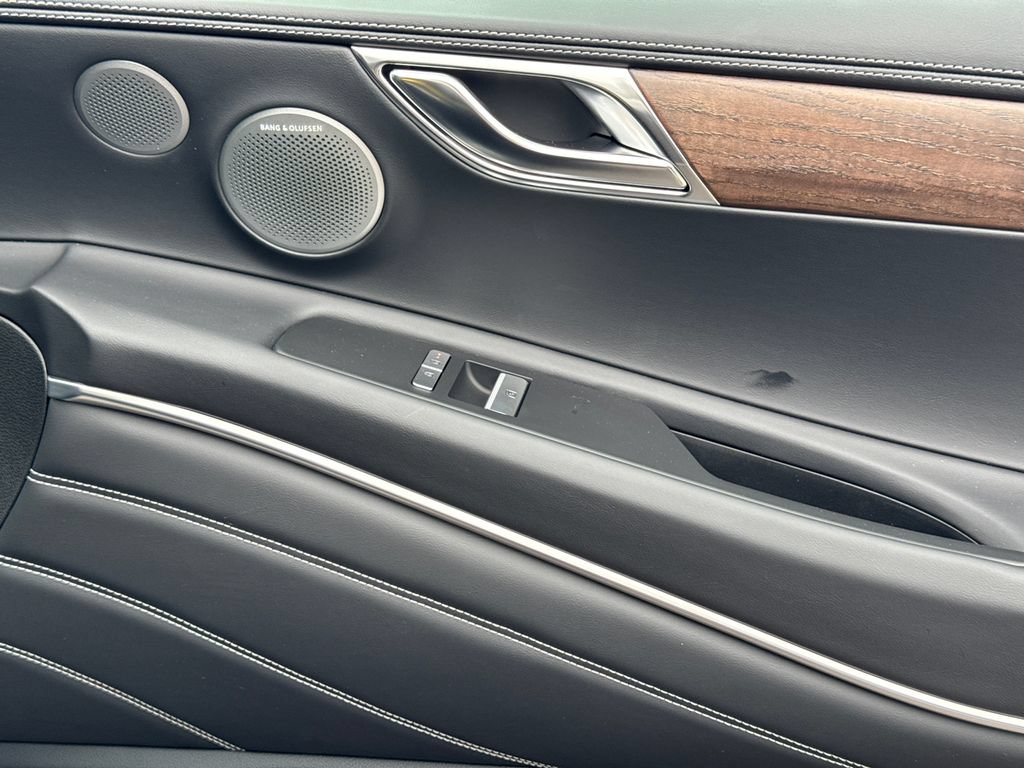 New 2026 Genesis GV80 3.5T Prestige AWD/4WD image 16