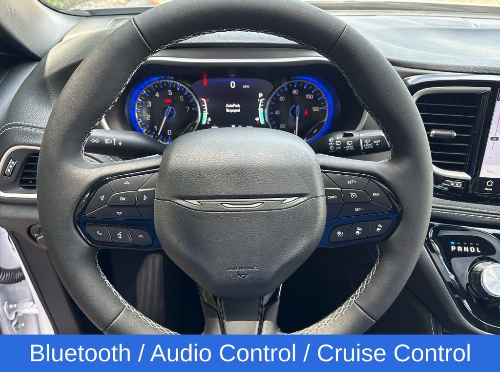 New 2027 Chrysler Pacifica Limited FWD image 19