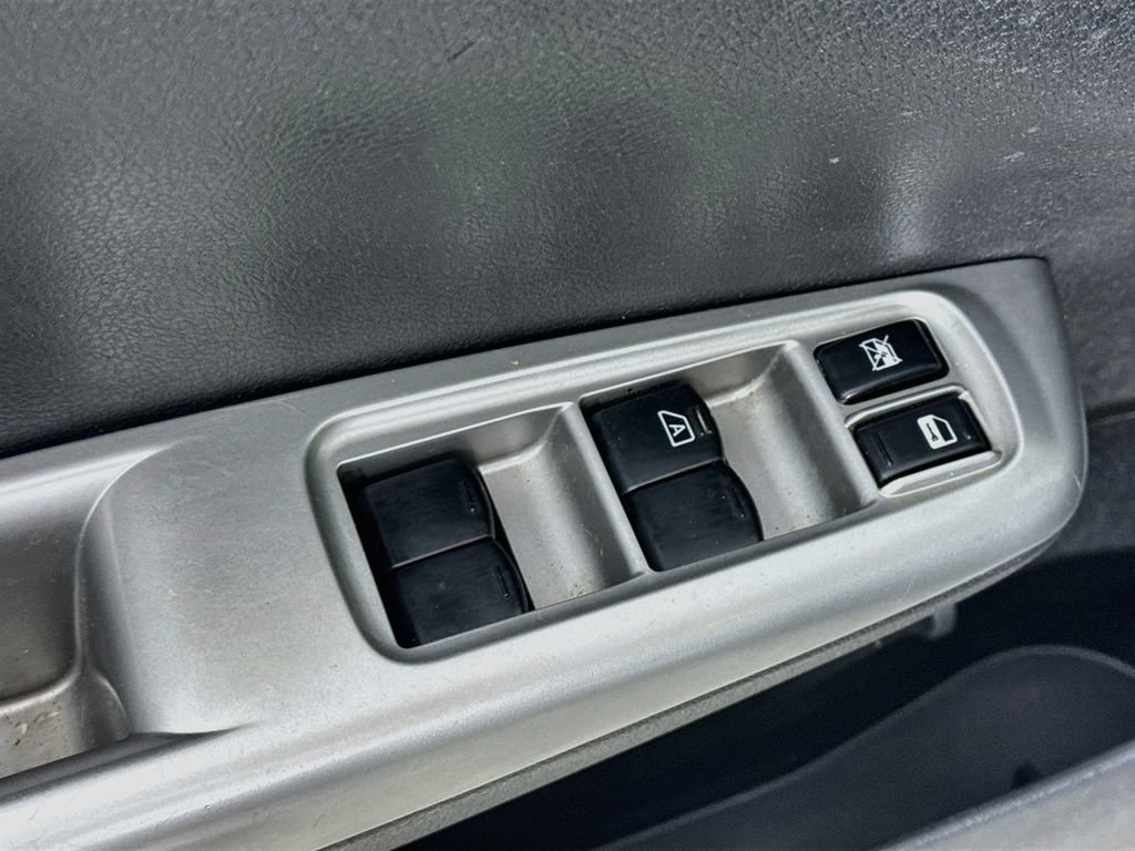 Used 2009 Subaru Impreza WRX Premium AWD/4WD image 18