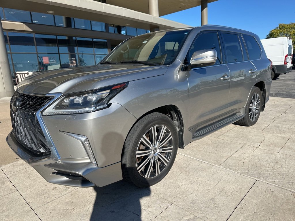 Used 2020 Lexus LX 570 4WD w/ 3rd Row & Luxury Pkg