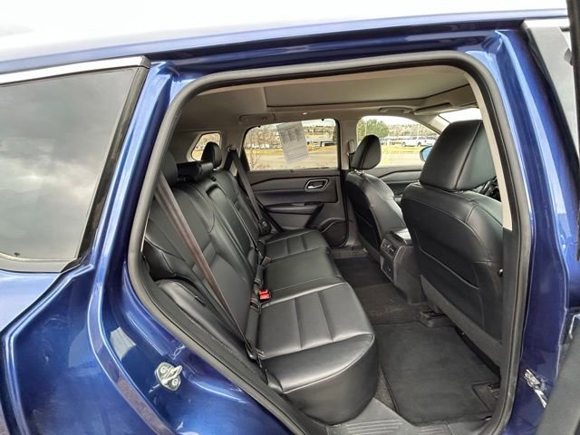 Used 2021 Nissan Rogue SV w/ Premium Package image 27