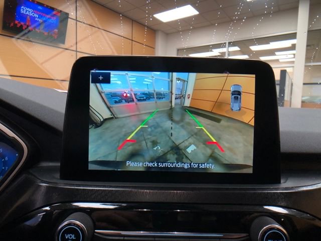 Certified 2022 Ford Escape SEL w/ SEL Stealth AWD Package image 16