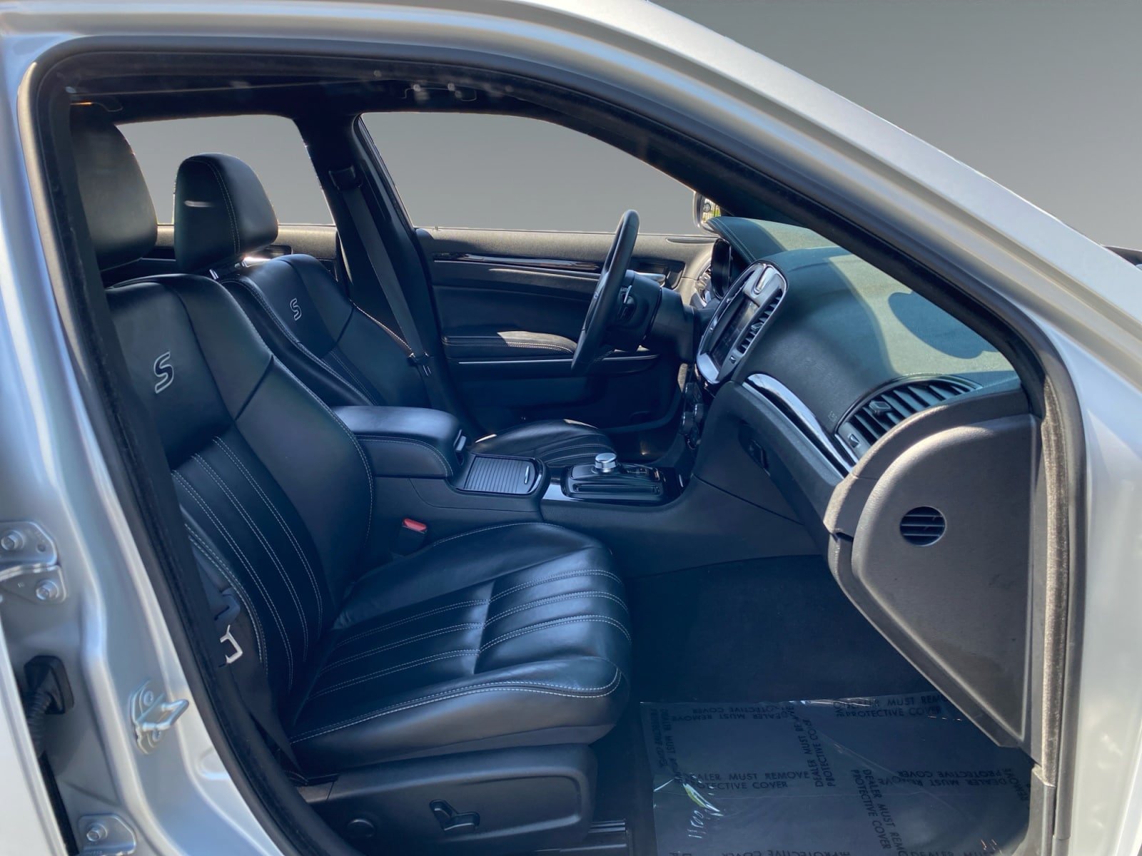 Used 2023 Chrysler 300 S RWD image 15