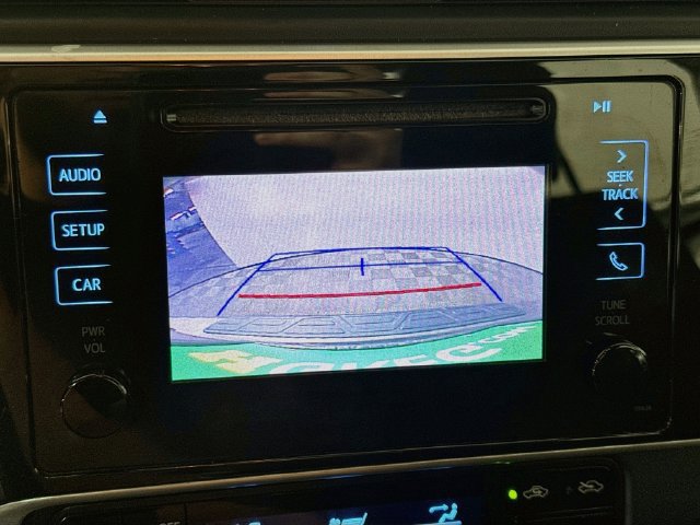 Used 2018 Toyota Corolla SE FWD image 18