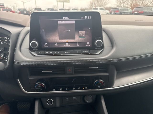 Used 2023 Nissan Rogue SV image 33