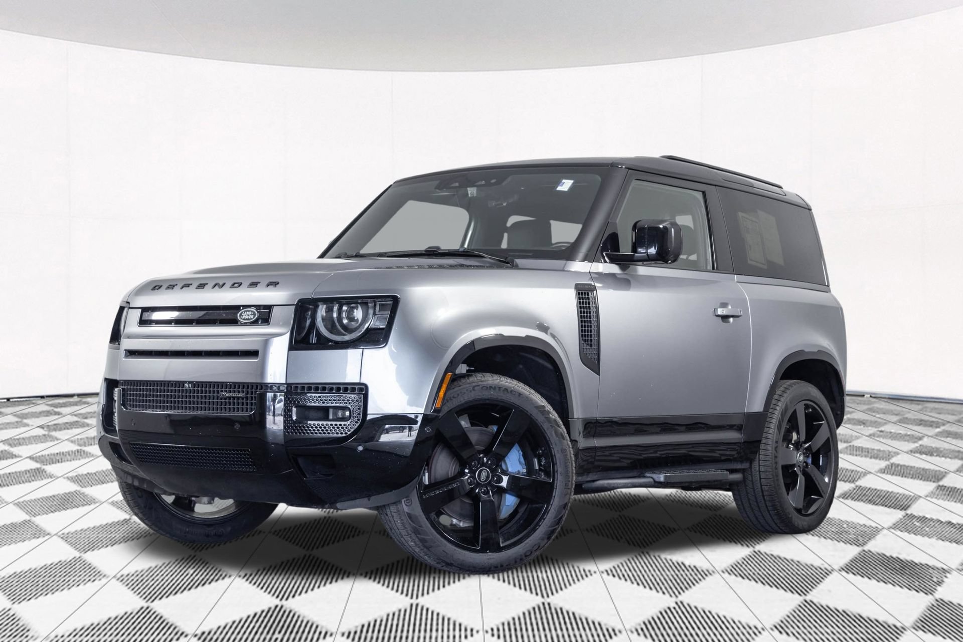 Used 2023 Land Rover Defender 90 X-Dynamic SE AWD/4WD image 2