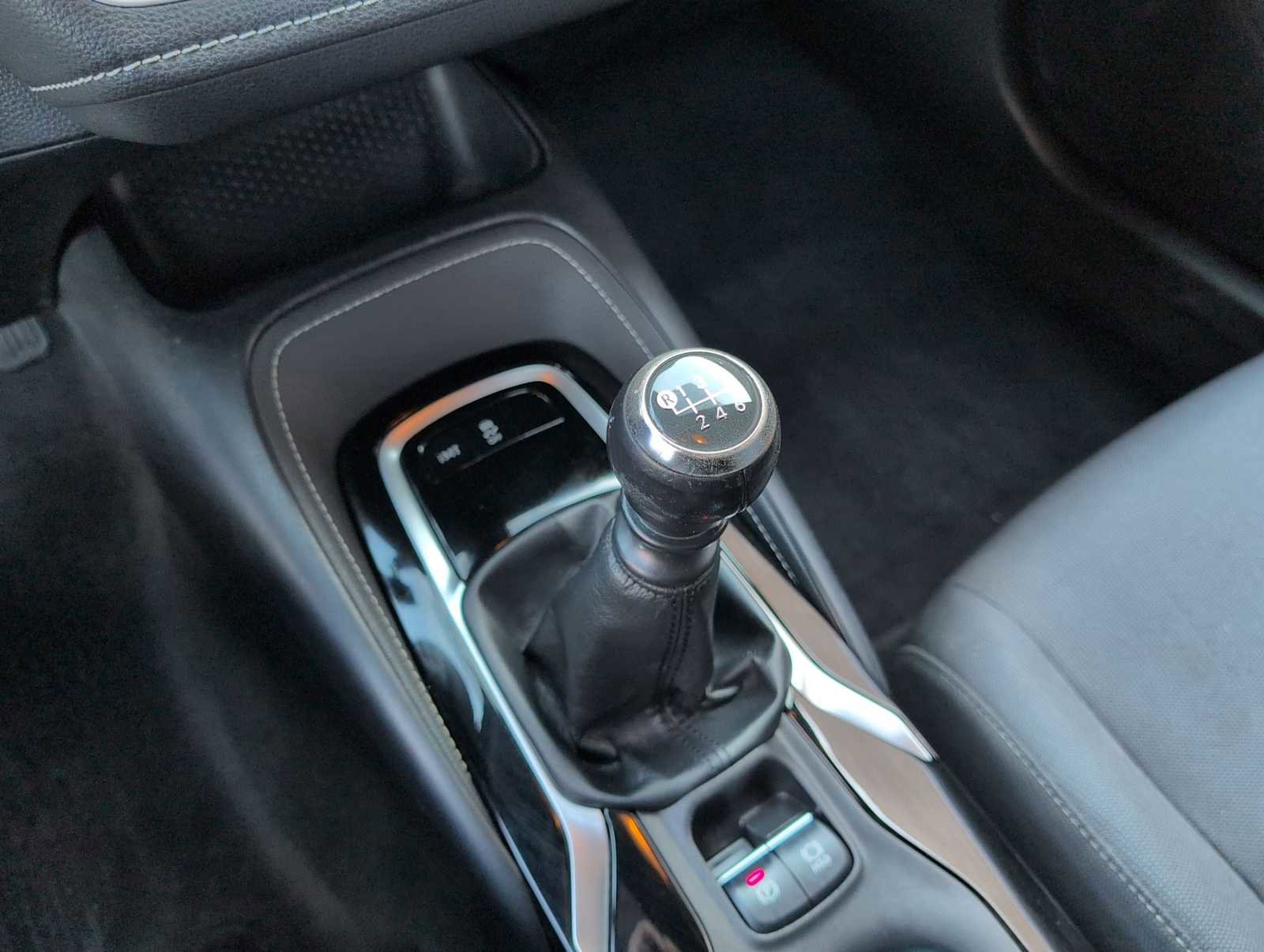 Used 2020 Toyota Corolla Hatchback image 28