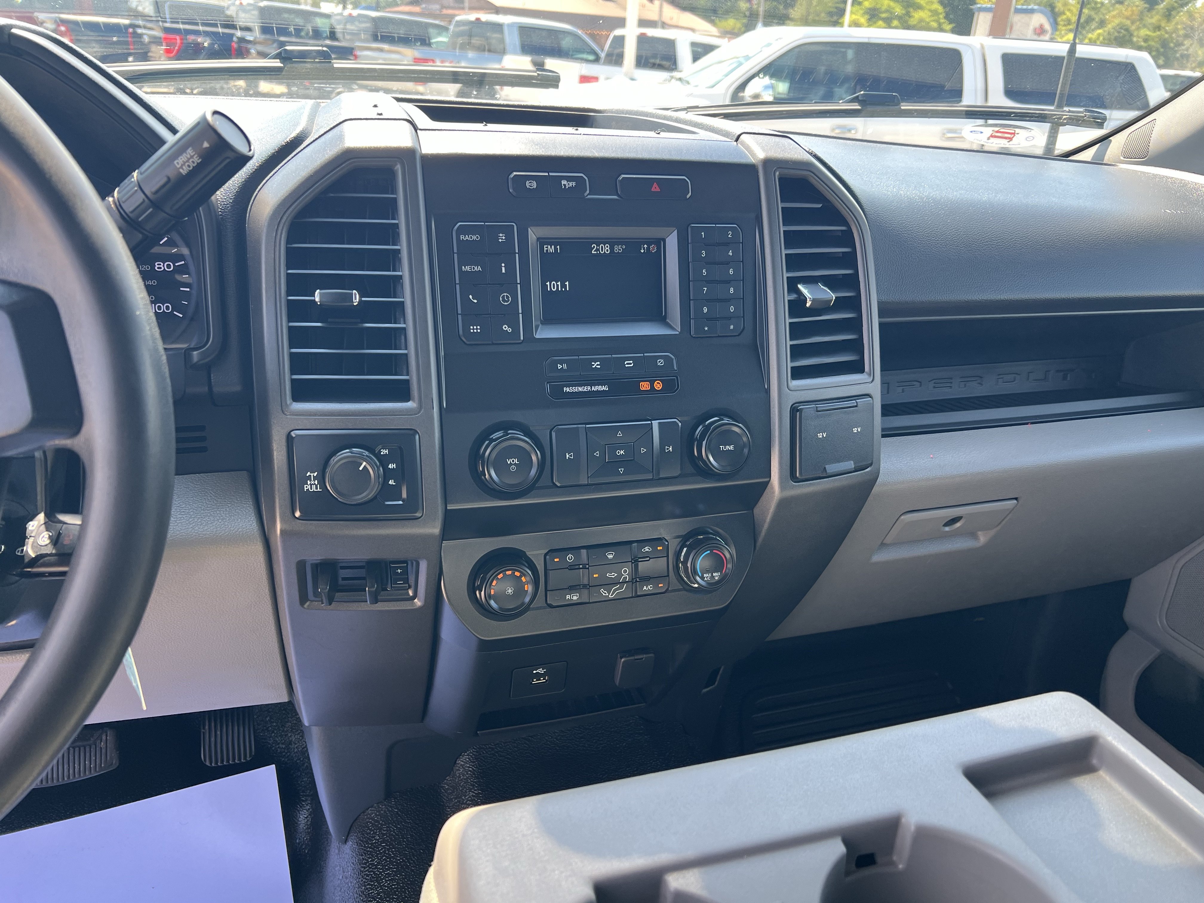 Used 2022 Ford F350 XL w/ Power Equipment Group AWD/4WD image 21