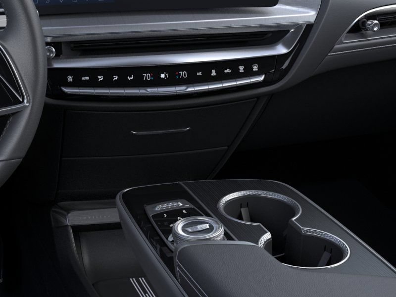 New 2025 Cadillac Lyriq Luxury w/ LPO, Floor Liner Package AWD/4WD image 23