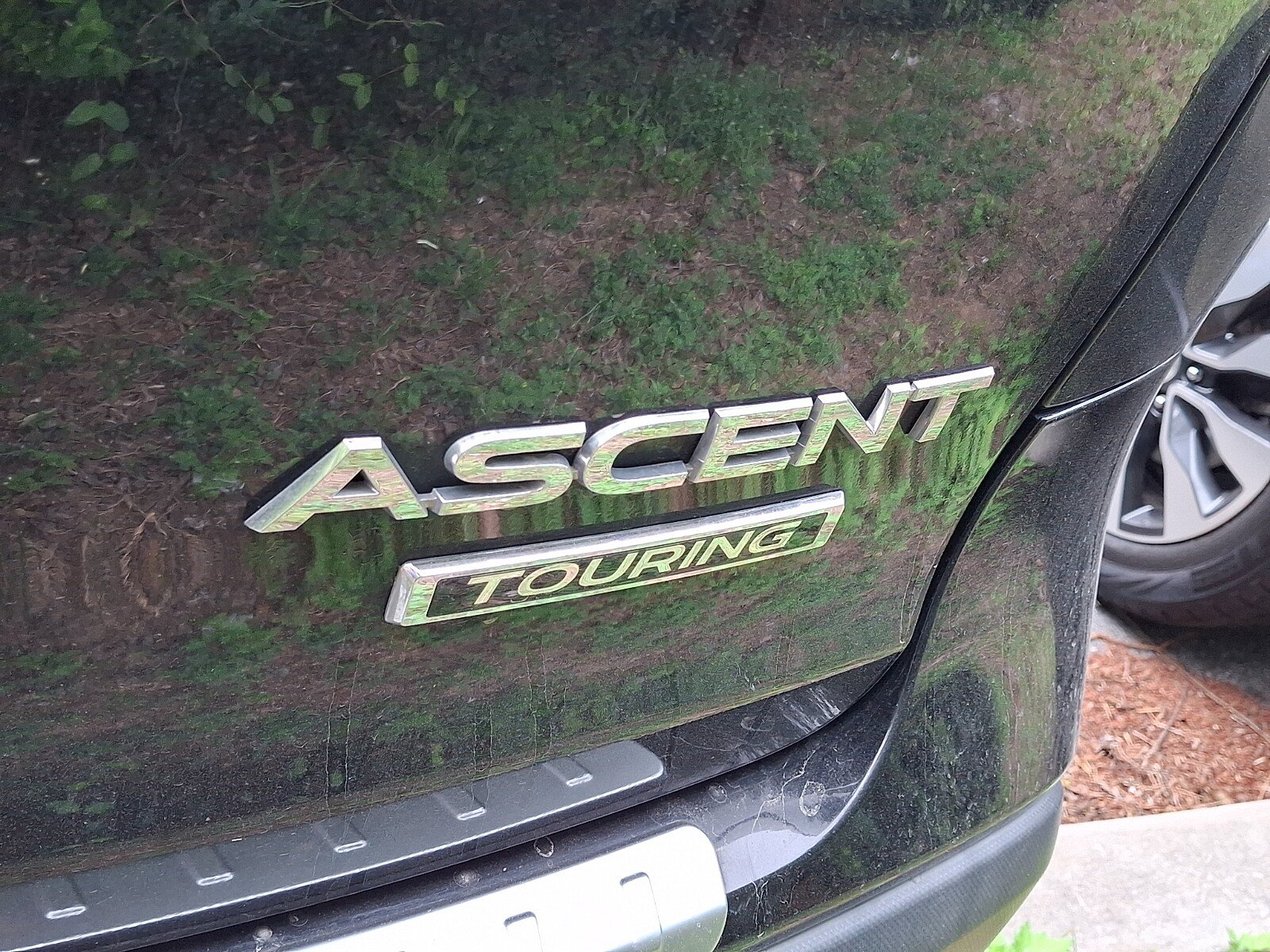 Used 2019 Subaru Ascent Touring AWD/4WD image 5