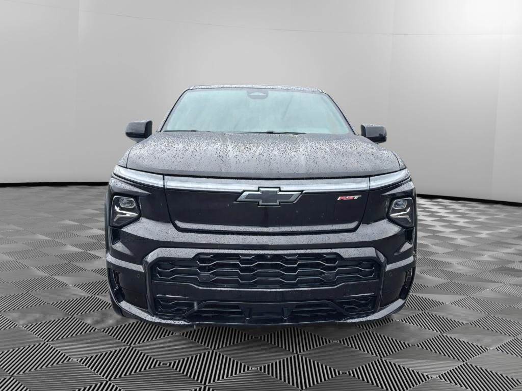 Used 2025 Chevrolet Silverado EV RST AWD/4WD image 7