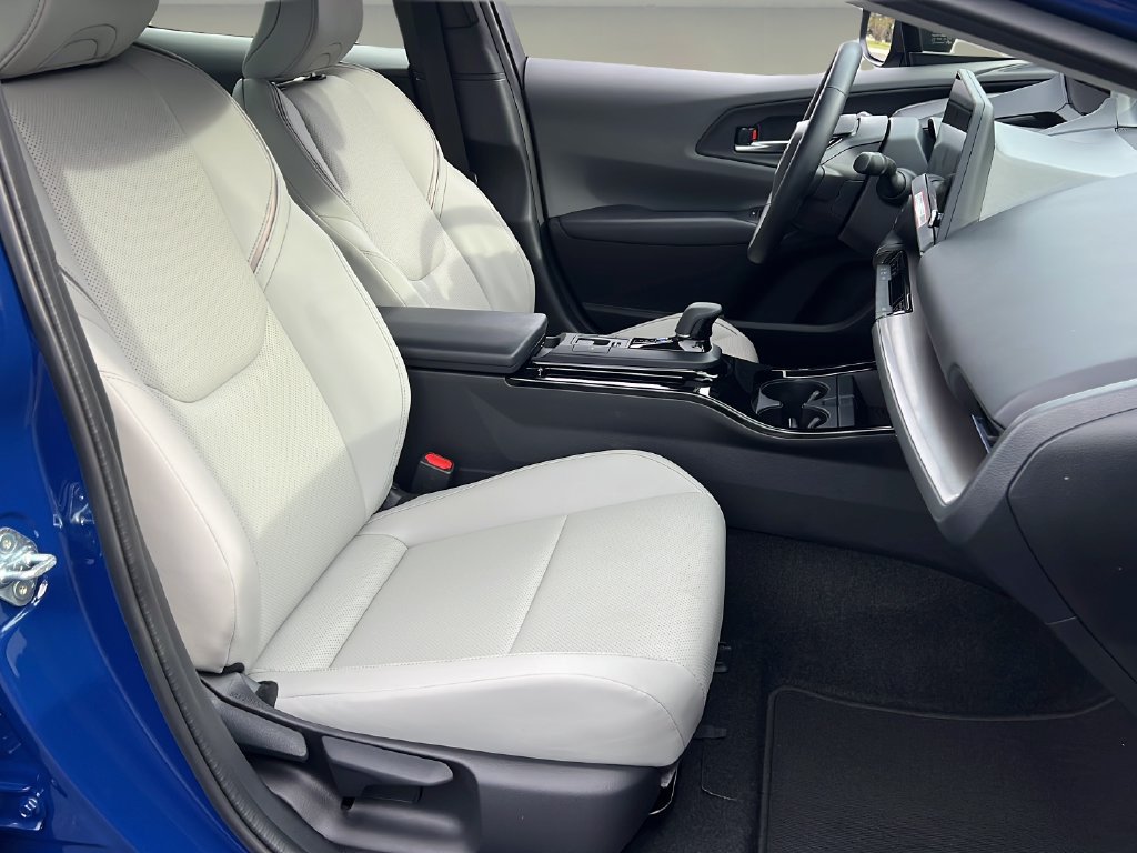 Certified 2026 Toyota Prius Limited w/ Limited Premium Package FWD image 18