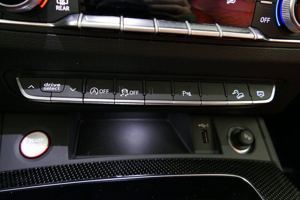 Used 2025 Audi SQ5 Premium Plus image 23