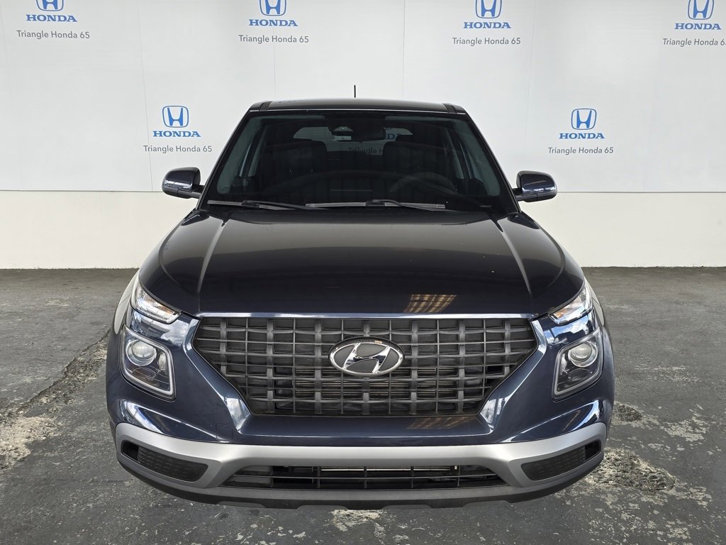 Used 2023 Hyundai Venue SE image 9