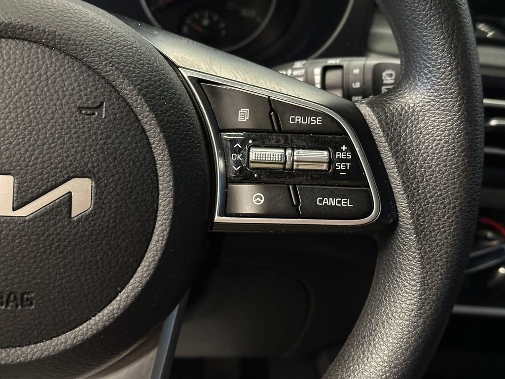 Used 2023 Kia Seltos LX AWD/4WD image 12