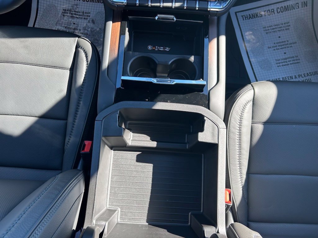 New 2026 GMC Yukon XL Denali w/ Denali Reserve Package AWD/4WD image 16
