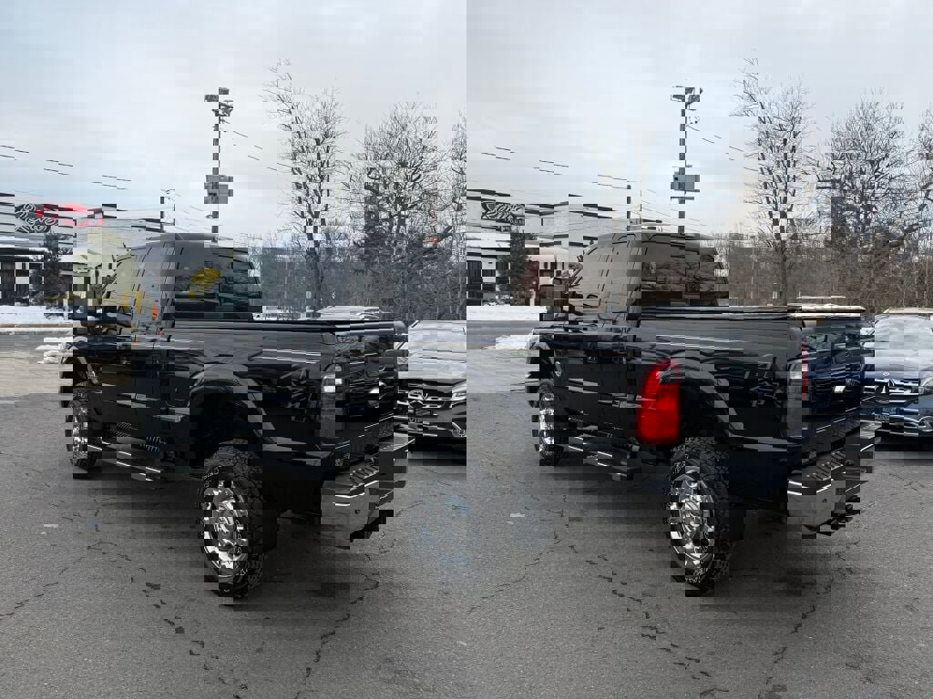 Used 2016 Ford F350 Lariat w/ Chrome Package image 5