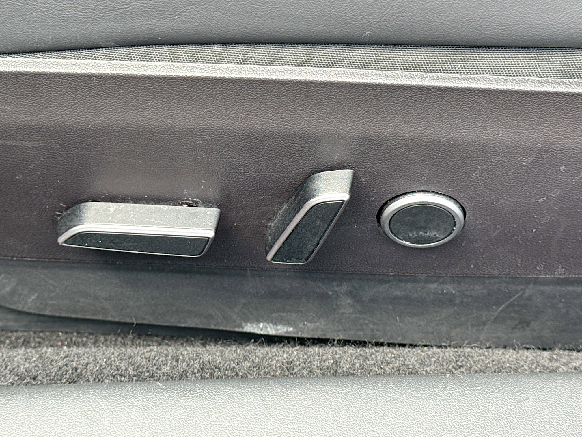 Used 2023 Tesla Model 3 Standard Range image 24