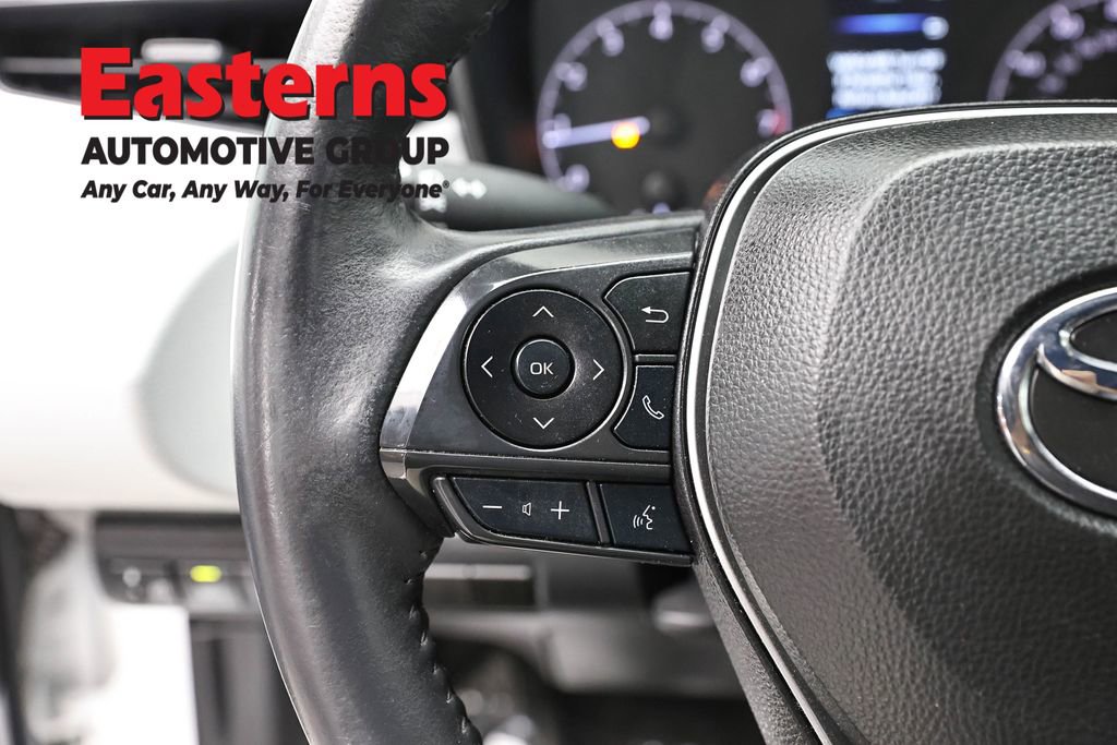 Used 2024 Toyota Corolla SE FWD image 15