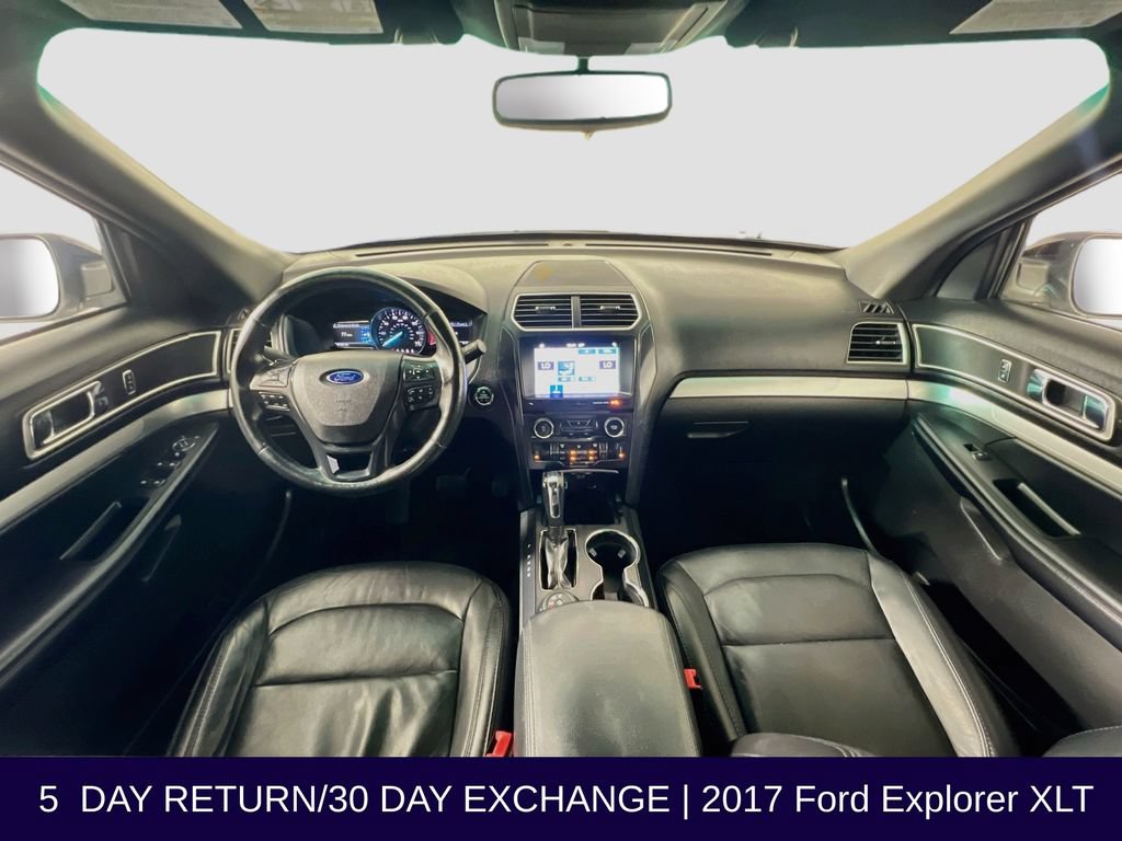 Used 2017 Ford Explorer XLT w/ Equipment Group 202A AWD/4WD image 42