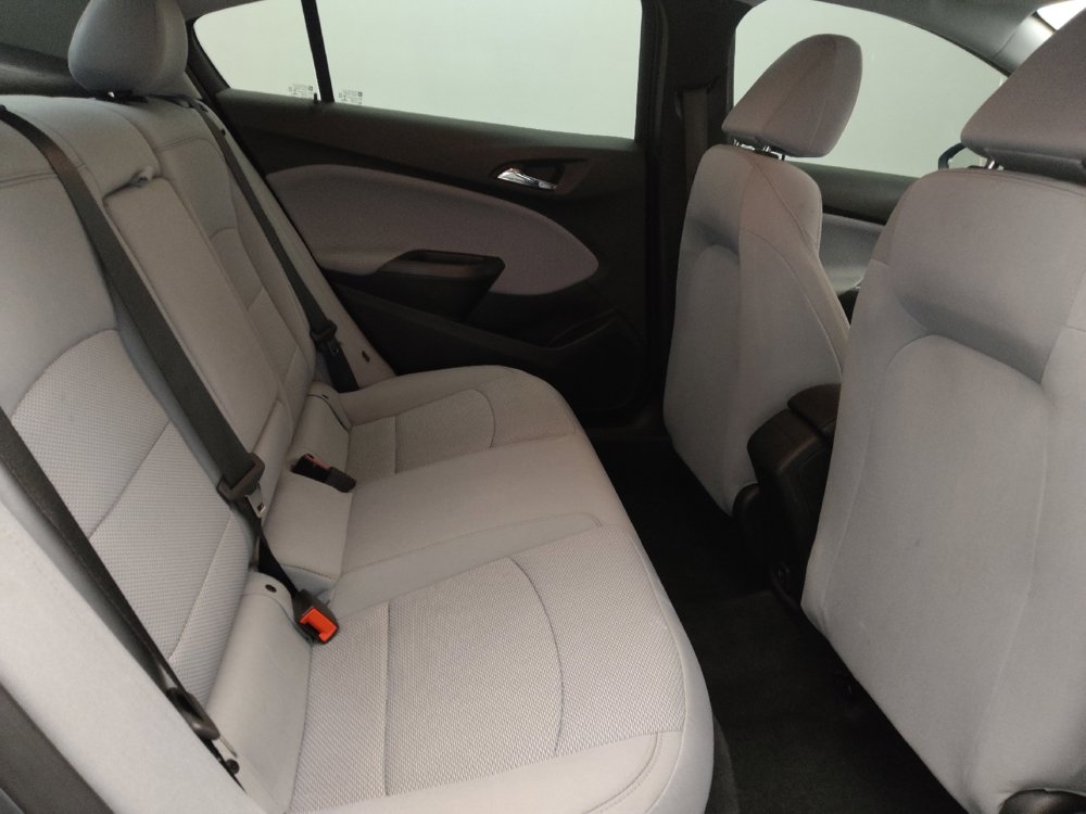 Used 2019 Chevrolet Cruze LT image 19