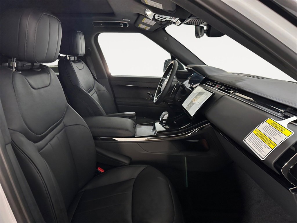 New 2025 Land Rover Range Rover Sport Dynamic SE image 15