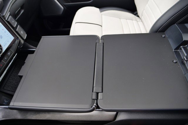 Used 2024 Ford F150 Lightning Platinum AWD/4WD image 18