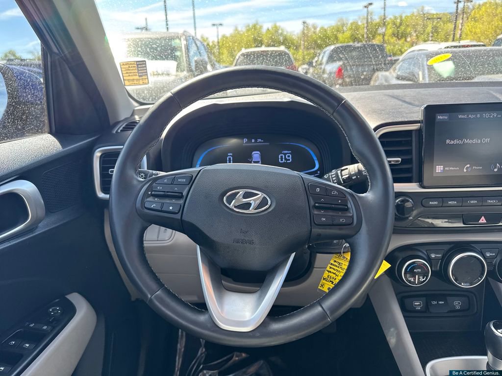Certified 2023 Hyundai Venue SEL image 34