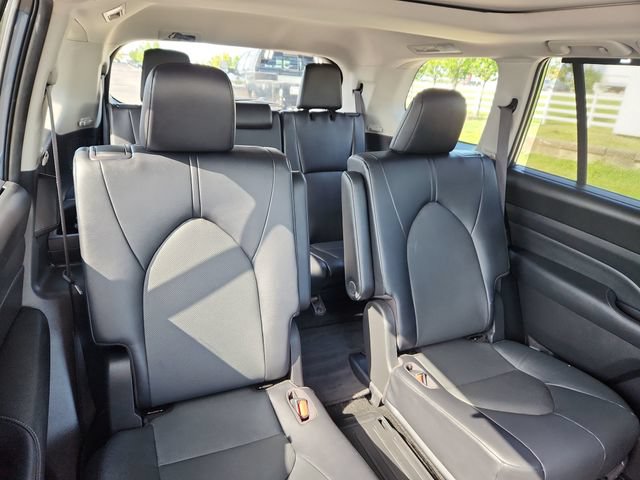 Used 2025 Toyota Grand Highlander FWD image 30