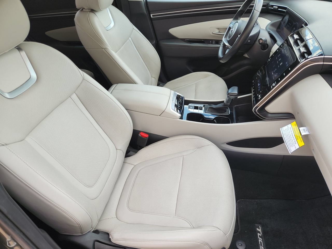 Used 2022 Hyundai Tucson SEL w/ Convenience + Premium Package FWD image 10