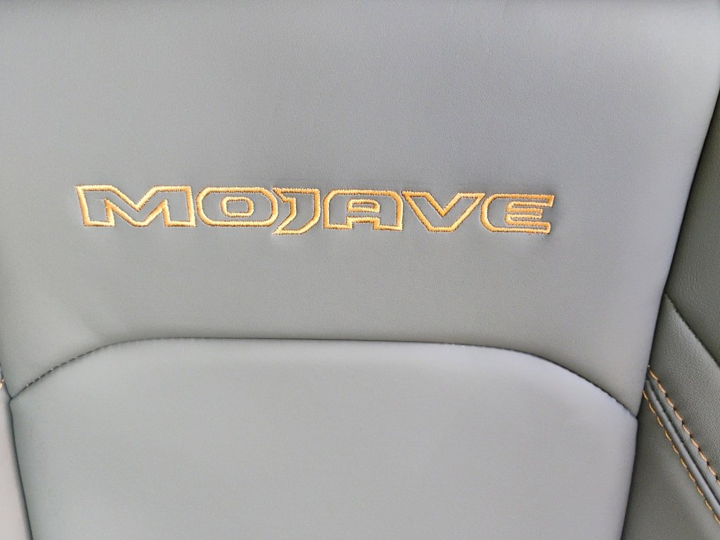 New 2025 Jeep Gladiator Mojave w/ Convenience Group image 23