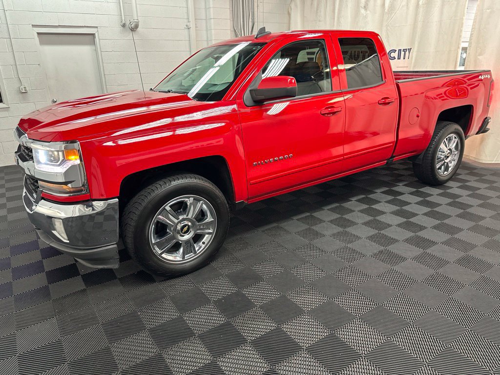 Used 2017 Chevrolet Silverado 1500 LT w/ All Star Edition AWD/4WD image 5
