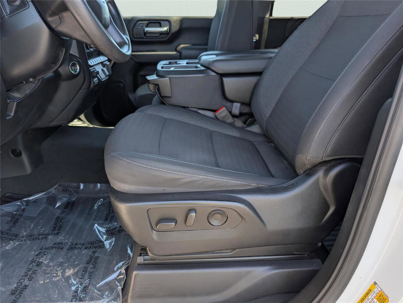 Used 2025 Chevrolet Silverado 2500 Custom w/ Custom Value Package image 13