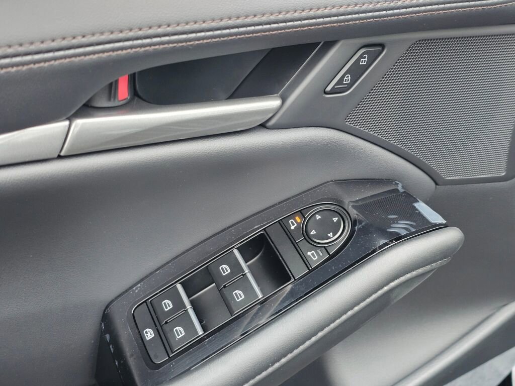New 2026 MAZDA MAZDA3 2.5 S Preferred image 32