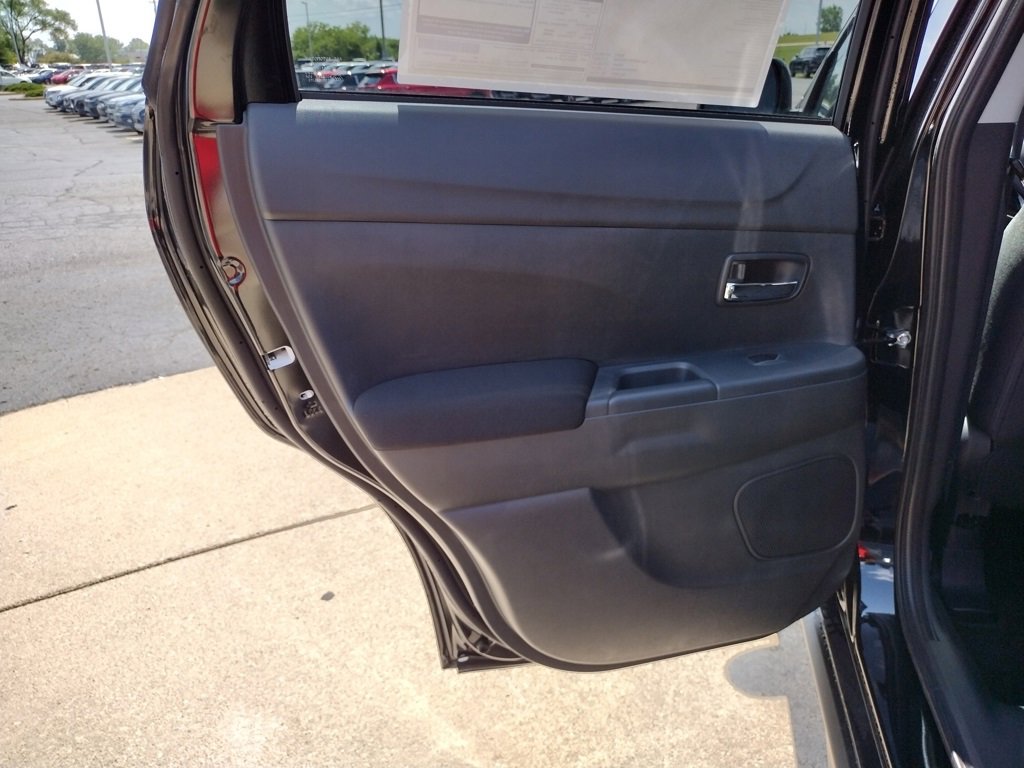 New 2025 Mitsubishi Outlander Sport LE image 26