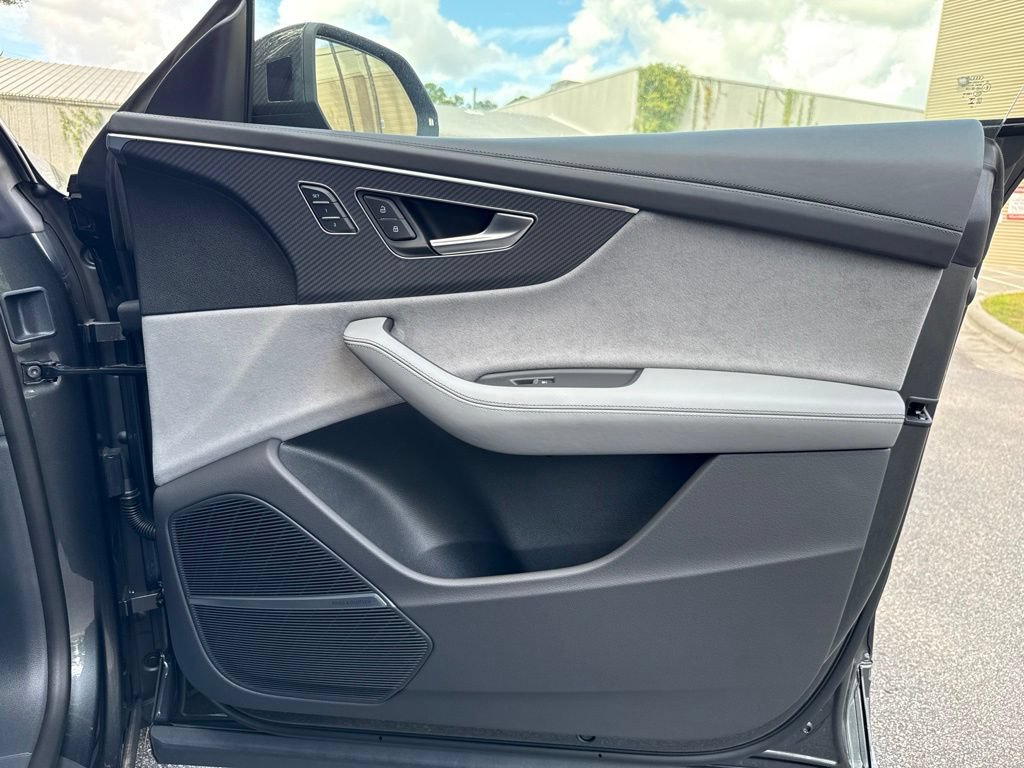 New 2027 Audi SQ8 Prestige AWD/4WD image 46
