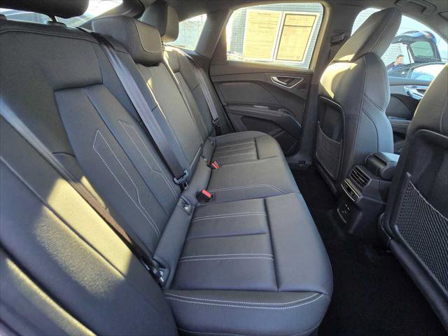Used 2024 Audi Q4 e-tron Prestige w/ Black Optic Plus Package image 14