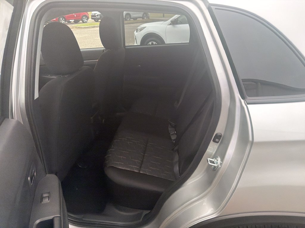 New 2027 Mitsubishi Outlander Sport LE AWD/4WD image 14