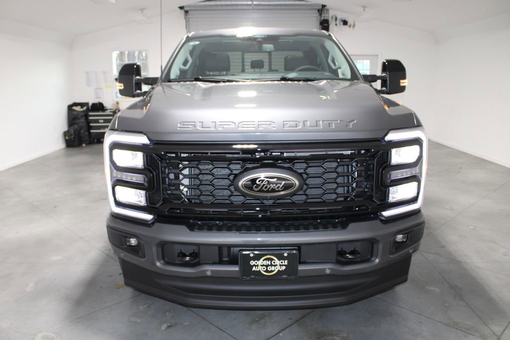 New 2026 Ford F250 Lariat w/ Black Appearance Package image 62
