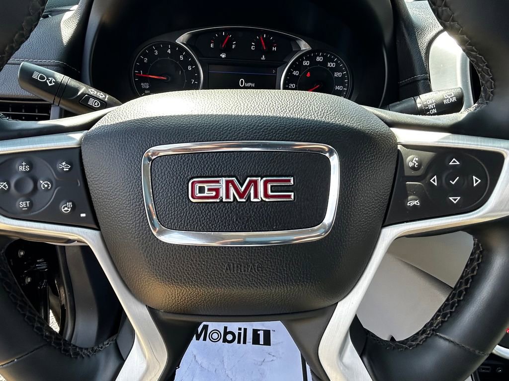 Used 2023 GMC Terrain SLT image 15