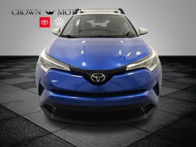 Used 2018 Toyota C-HR XLE FWD image 2